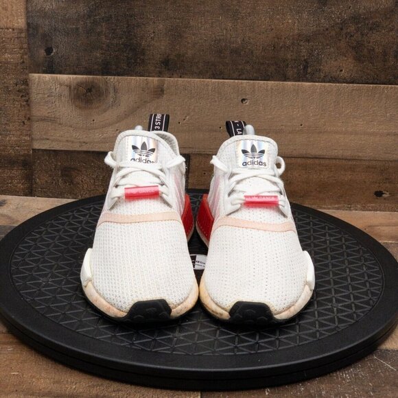 ADIDAS NMD R1 I LOVE DANCE WOMENS ATHLETIC SHOES RUNNING GYM WHITE PINK SIZE 7.5 - Picture 2 of 9